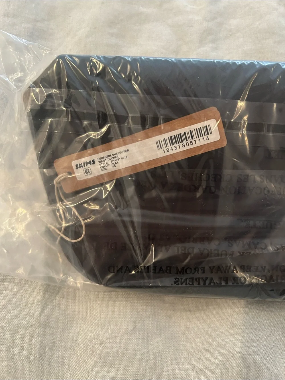 SKIMS Clay Waist Trainer Unopened in Neoprene case - XS - Picture 4 of 6